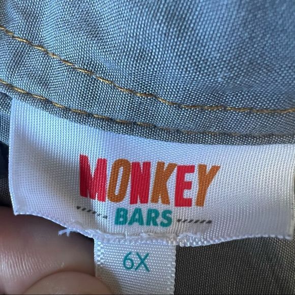 Kids (6) Monkey Bars Button Up - Picture 3 of 3